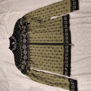 Green zip sweater 100% wool